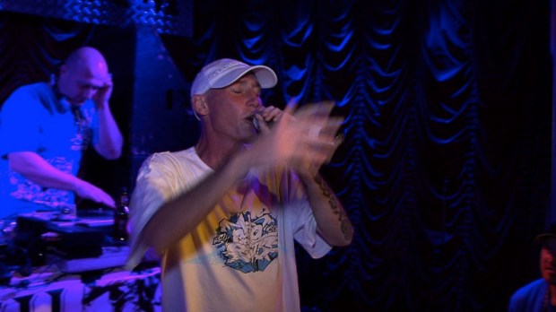 Hunter-for-the-Record-Film-Still-1